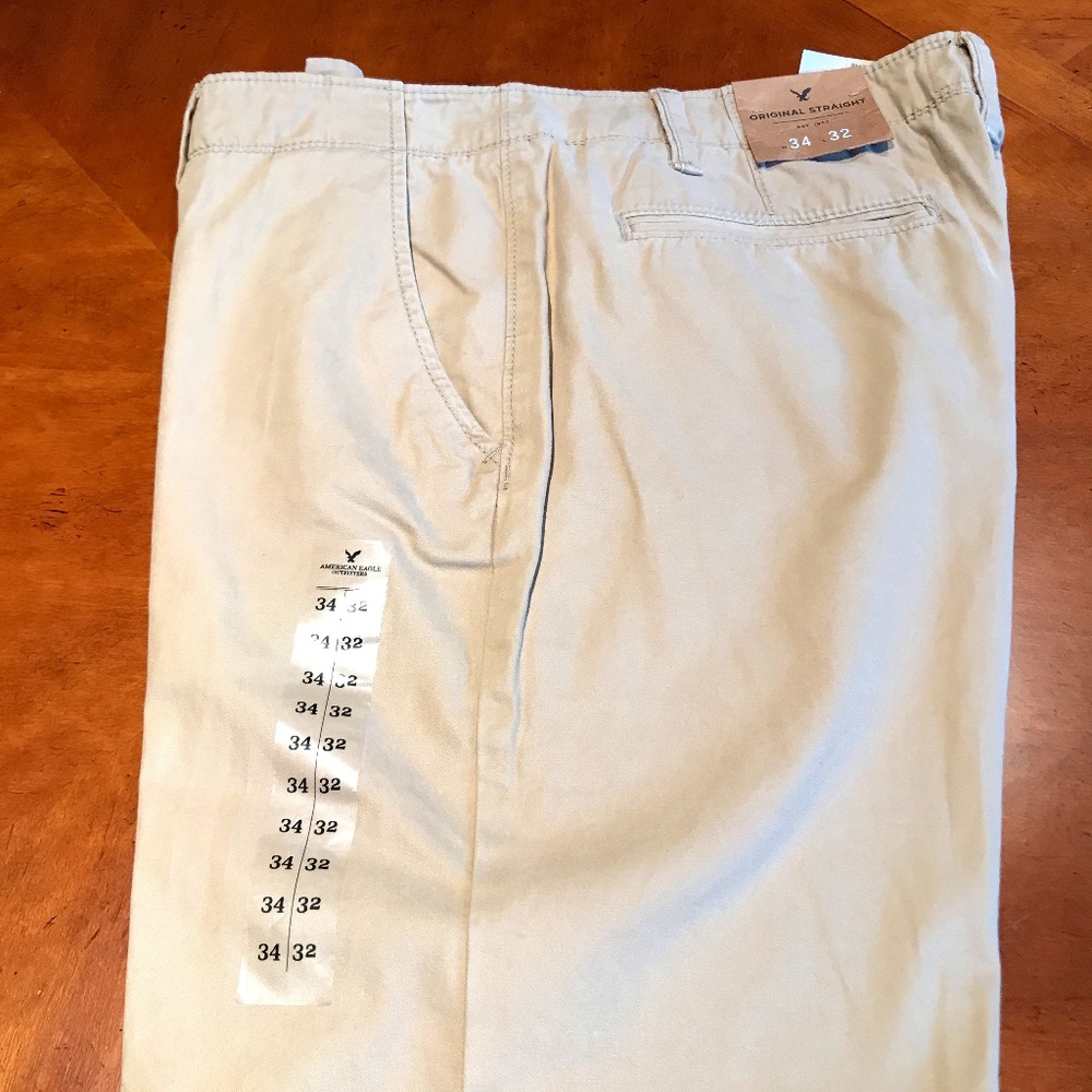American Eagle Khakis - New with tags. 34x32